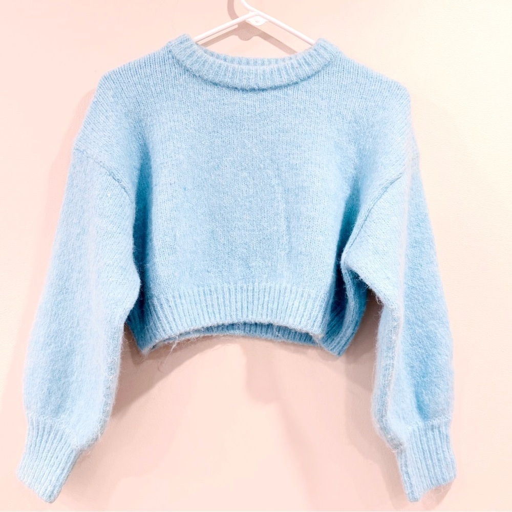 🔥NWOT Zara Light Blue Women's Sweater🔥
